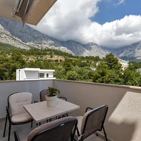 Apartments Ana * Baska Voda
