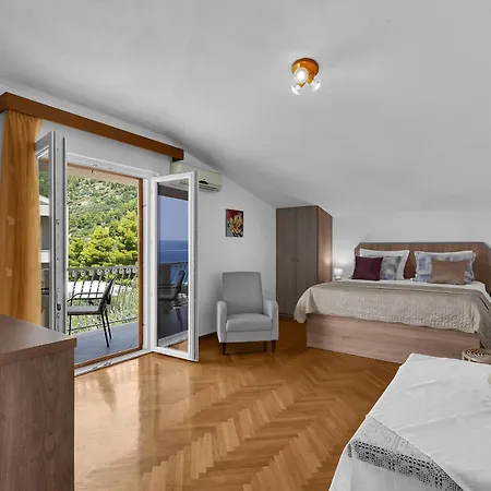 Apartment Apartments Ana Baska Voda
