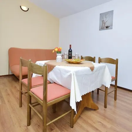 Apartments Ana Apartment *