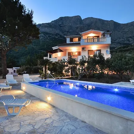 아파트 Ana 바스카보다